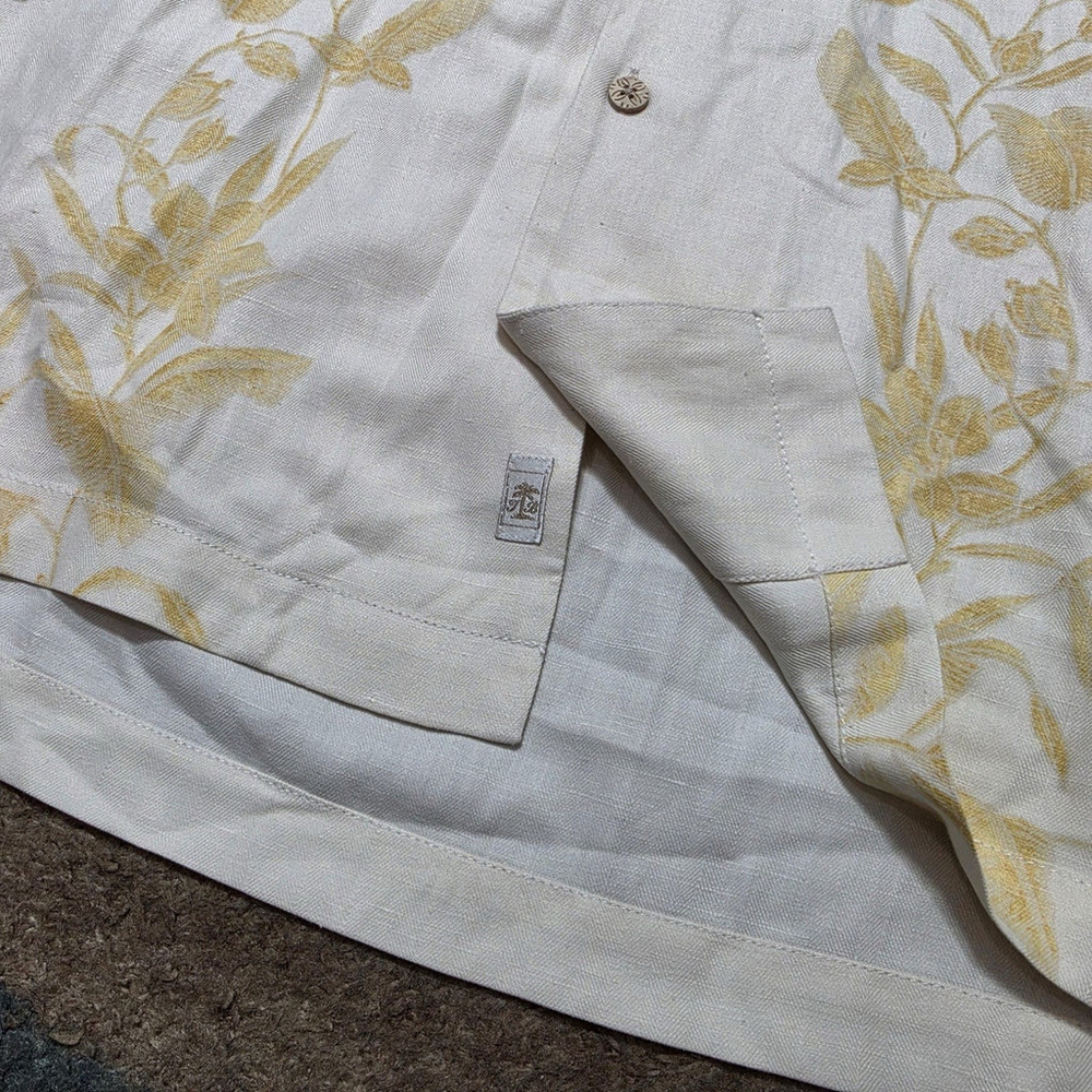 Lot of 3 Tommy Bahama Mens M Silk Linen Rayon Camp Hawaiian Shirts Tropical - Picture 5 of 16